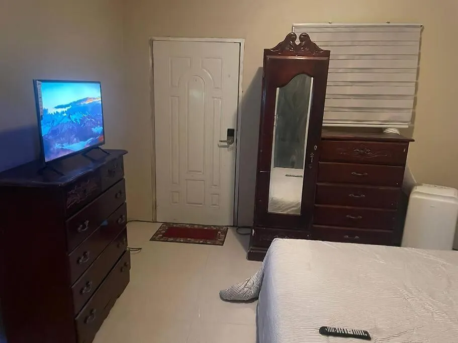 Semesterbostad Turgotts Place Full Apartment Booking Yallahs